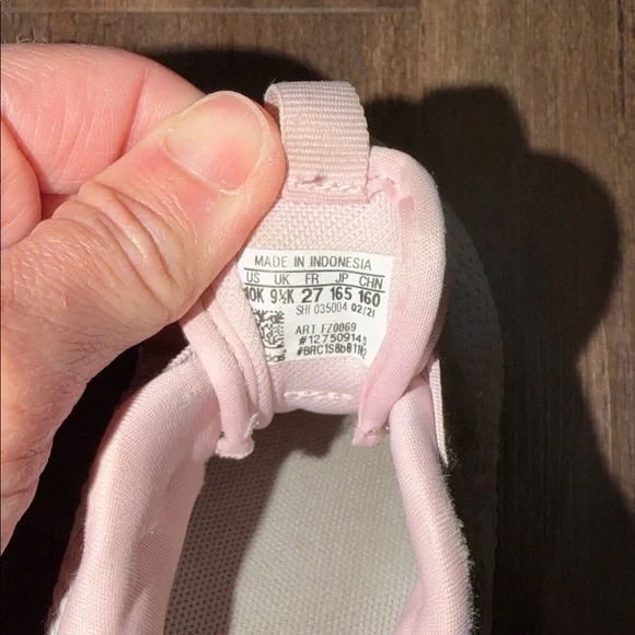 Toddler Girls Adidas Tennis Shoes no tie size 10 - Picture 7 of 7